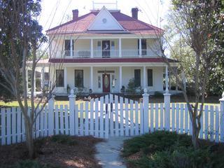 1884 Colonial Revival photo